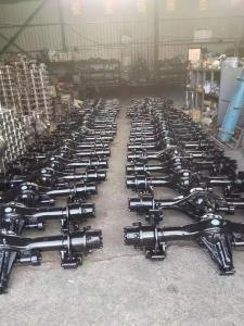 帶差速鎖的前后橋，鉗式剎車(chē)